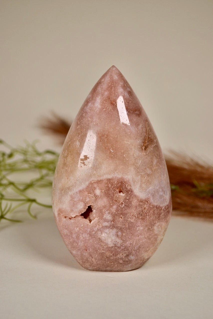 Pink Amethyst Chubby Petal Flame