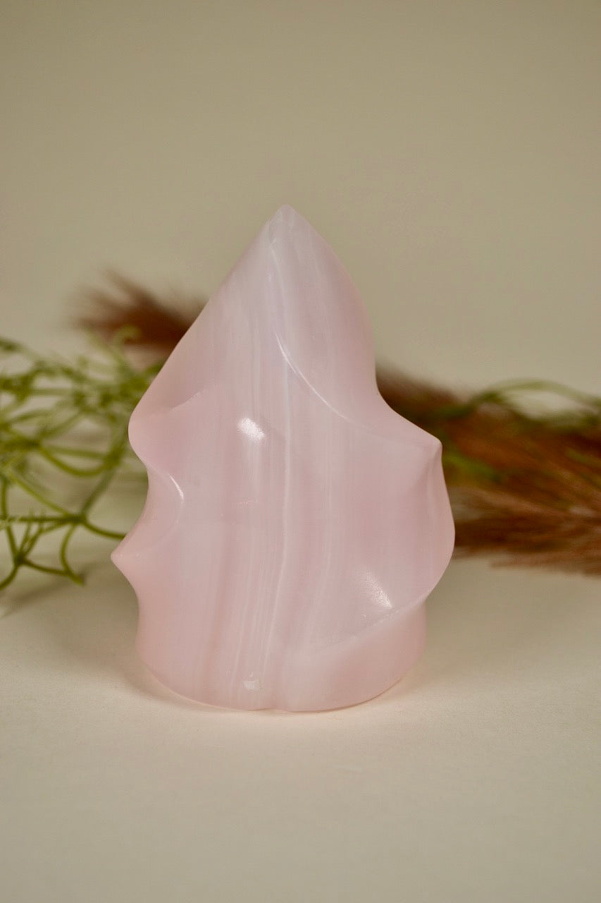 Mangano Calcite Swirl Flame