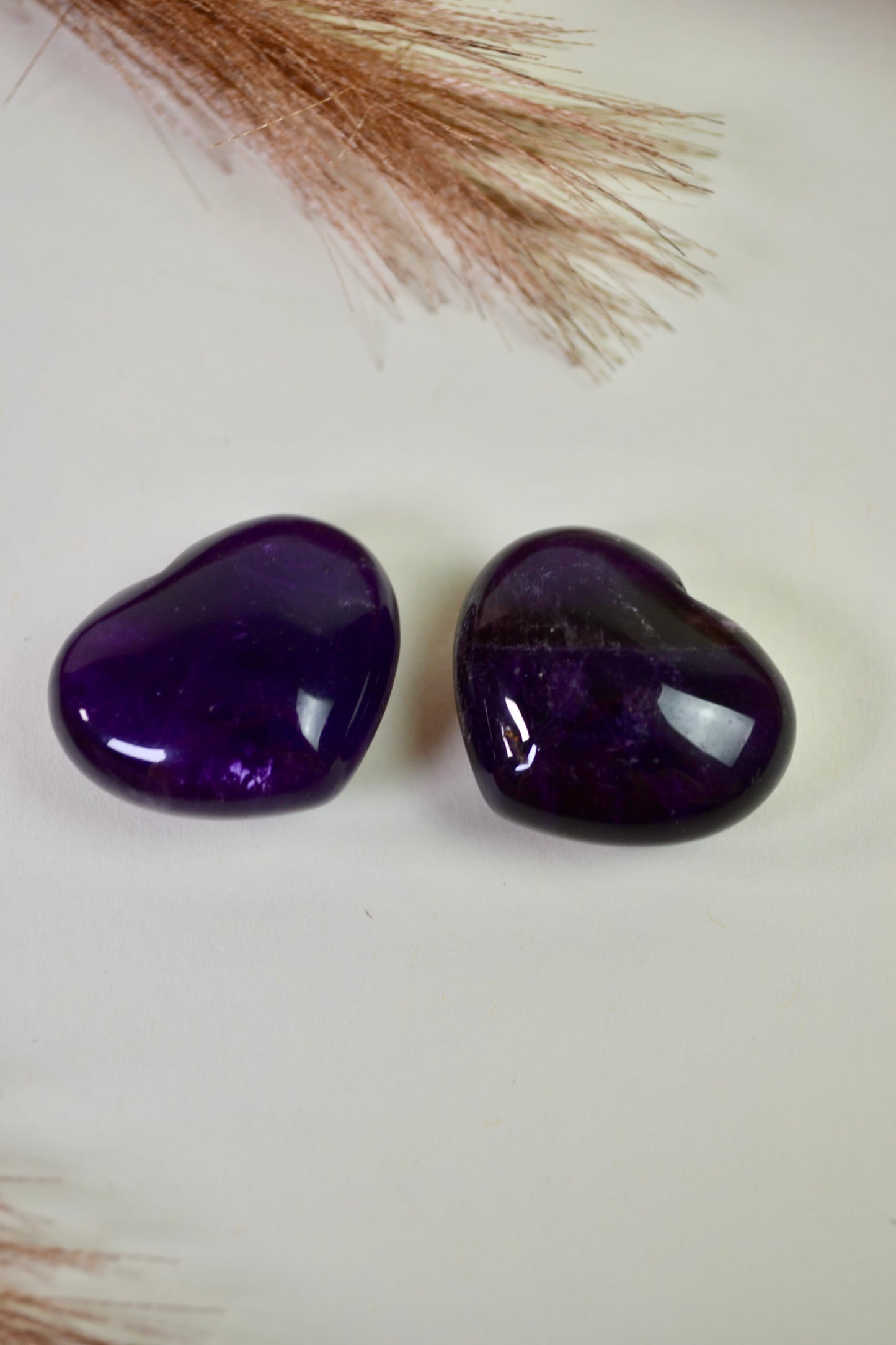 Chubby Amethyst Heart (deep color)