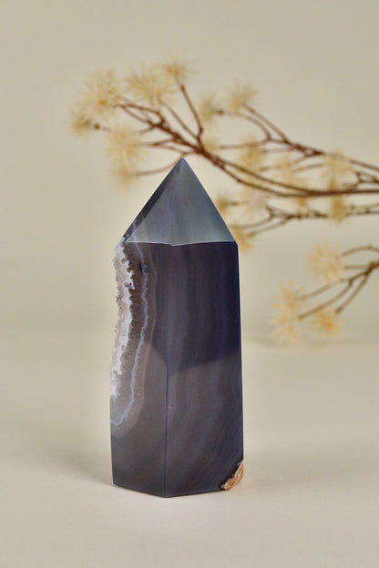 Druzy Agate Tower B01